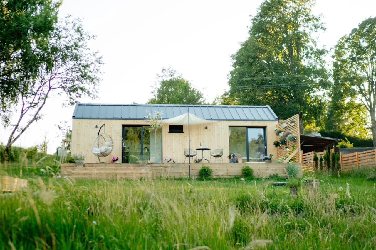 Patri’s Glamp – image 4