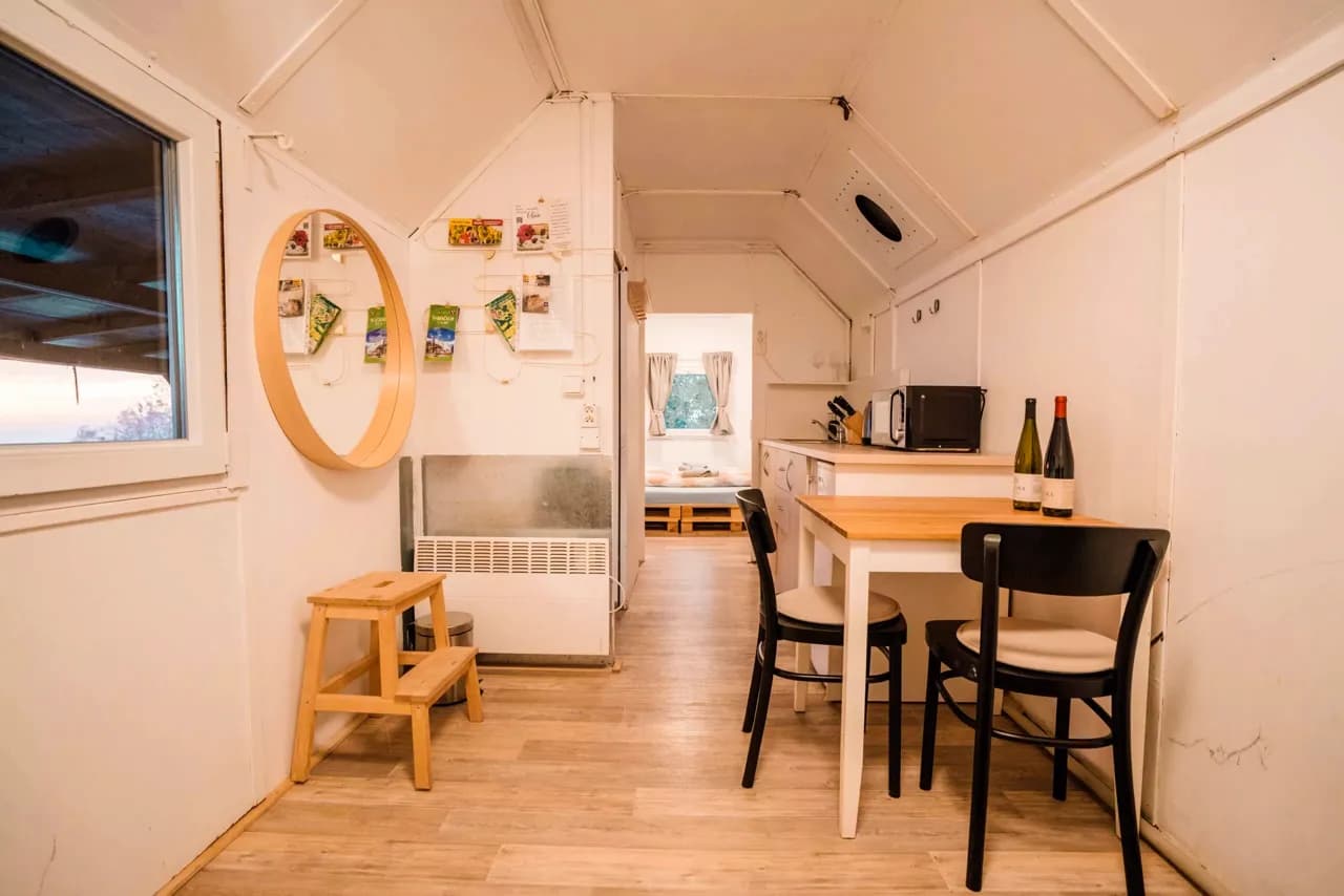 Maringotka Olivie – image 2